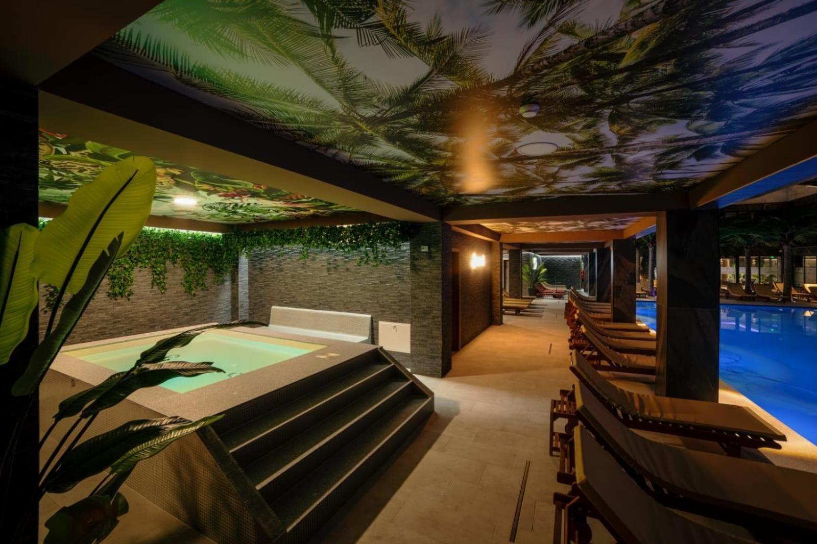 Rădăuţi Hotel Nordic Twins & Wellness מראה חיצוני תמונה