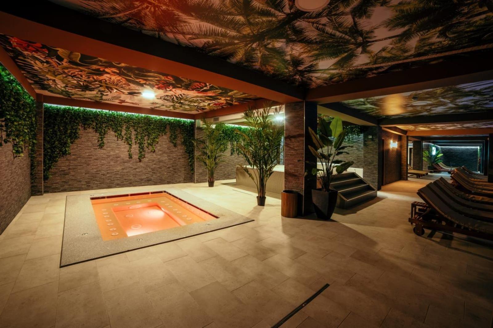 Rădăuţi Hotel Nordic Twins & Wellness מראה חיצוני תמונה